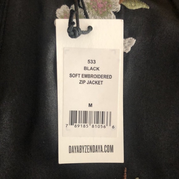 NWT Daya by Zendaya Black Soft Embroidered Zip Jacket   M - Picture 5 of 6